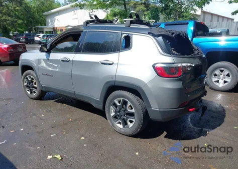 2018 Jeep Compass Trailhawk 4X4 из США, поврежденный, VIN 3C4NJDDB5JT130317